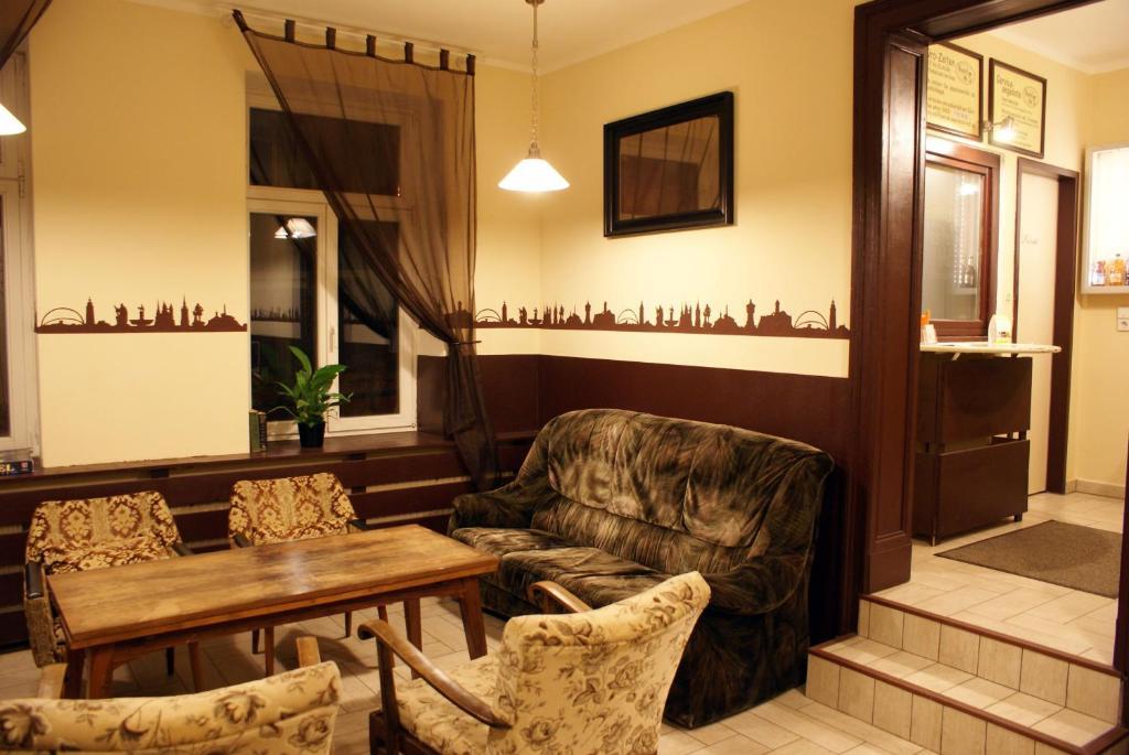 Hostel No 5 Галль Экстерьер фото